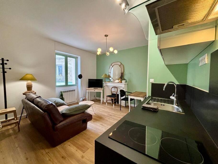 Appartement Entre Plage De L'Ecluse Et Place Du Marche Dinard Eksteriør bilde